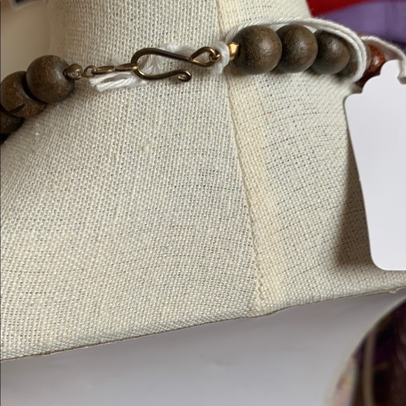 Vintage Wooden Beaded Necklace and Earring Set - Picture 6 of 6